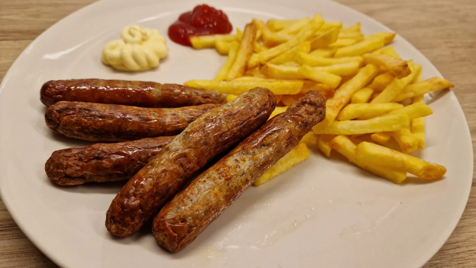 bratwurst in der heißluftfritteuse